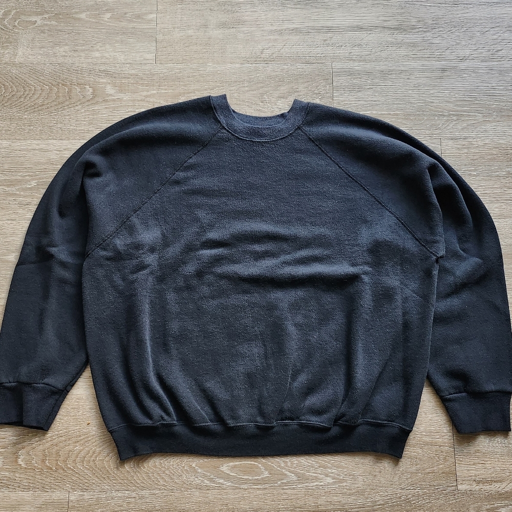 Vintage 90s Tultex raglan boxy black sweatshirt
